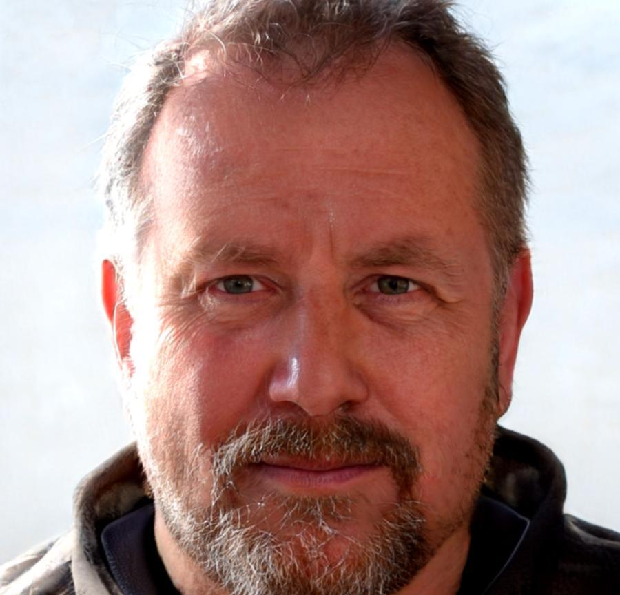 Portraitfoto von Ludger Abendroth